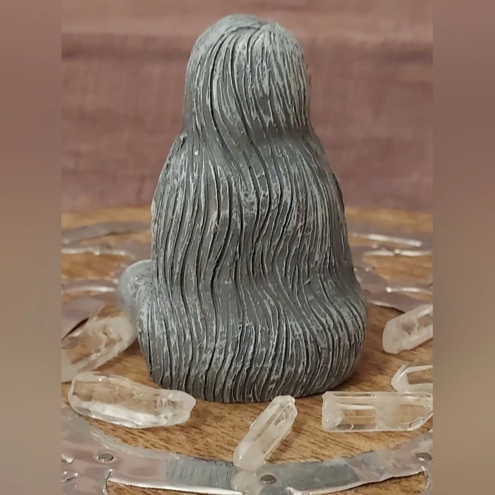 1 DAY SALE!!! Lunar Goddess Moon Goddess Witchy Woman Crystal Ball Magic Statue - Picture 6 of 13